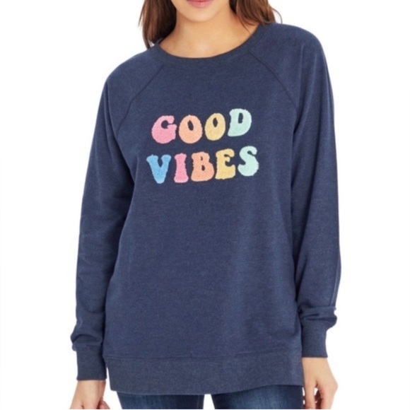 Wildfox Tops - Wild fox Good Vibes Oversized Sweatshirt Size Small